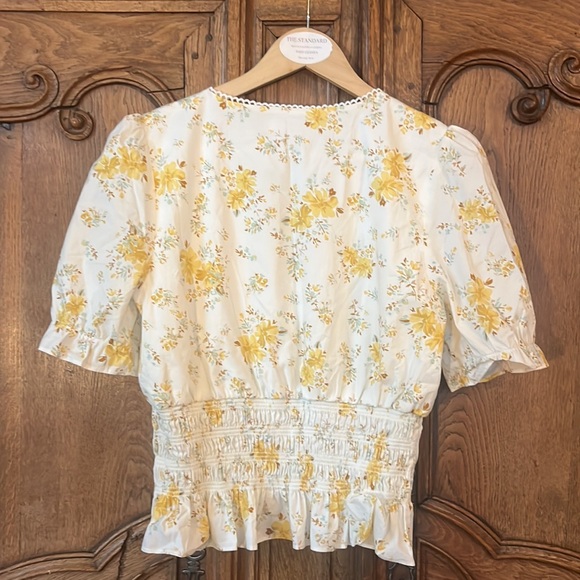 WAYF yellow floral smocked blouse crop - Picture 12 of 12